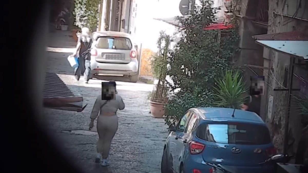 Frame dai video dei truffatori registrati dai carabinieri