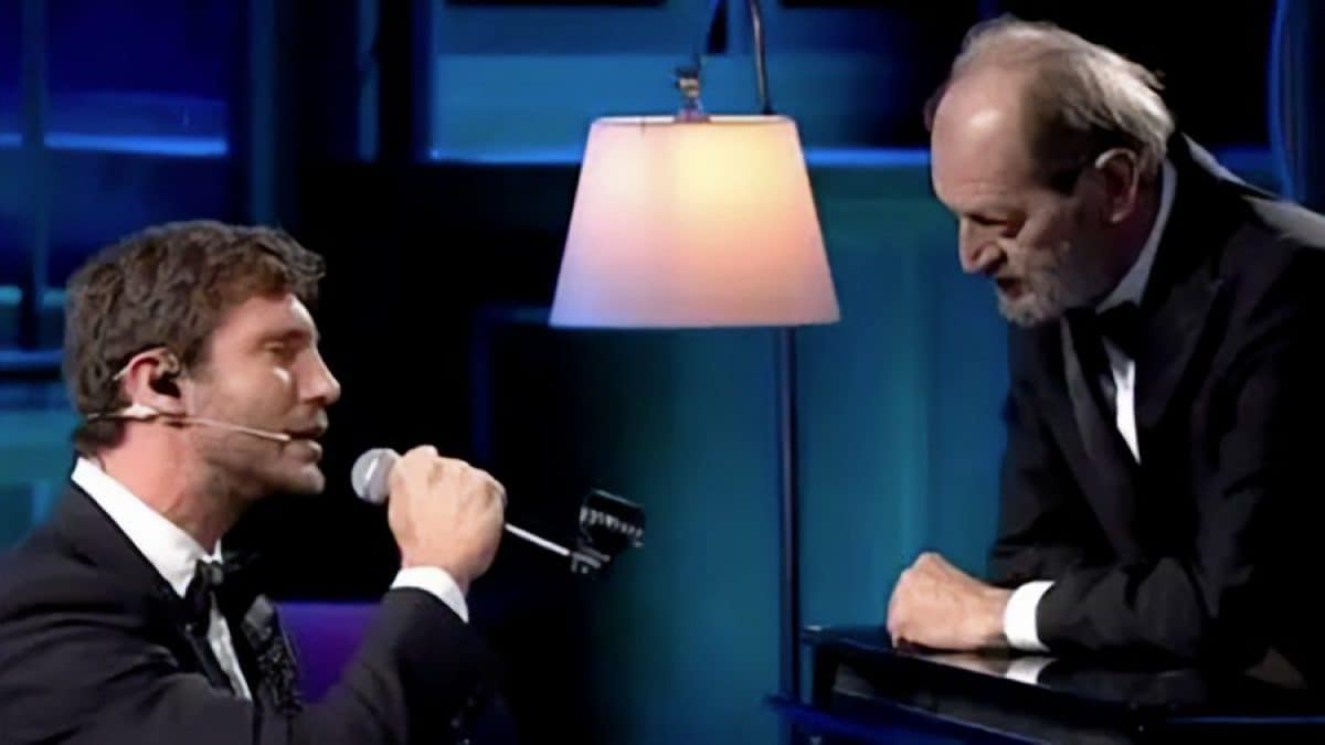 Stefano De Martino (a sinistra) e il papà Enrico (a destra)