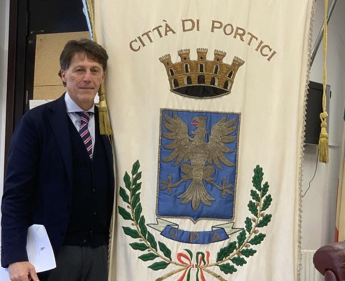 La Prefettura a Enzo Cuomo, neo assessore regionale: è ancora sindaco di Portici per 20 giorni. E c'è incompatibilità