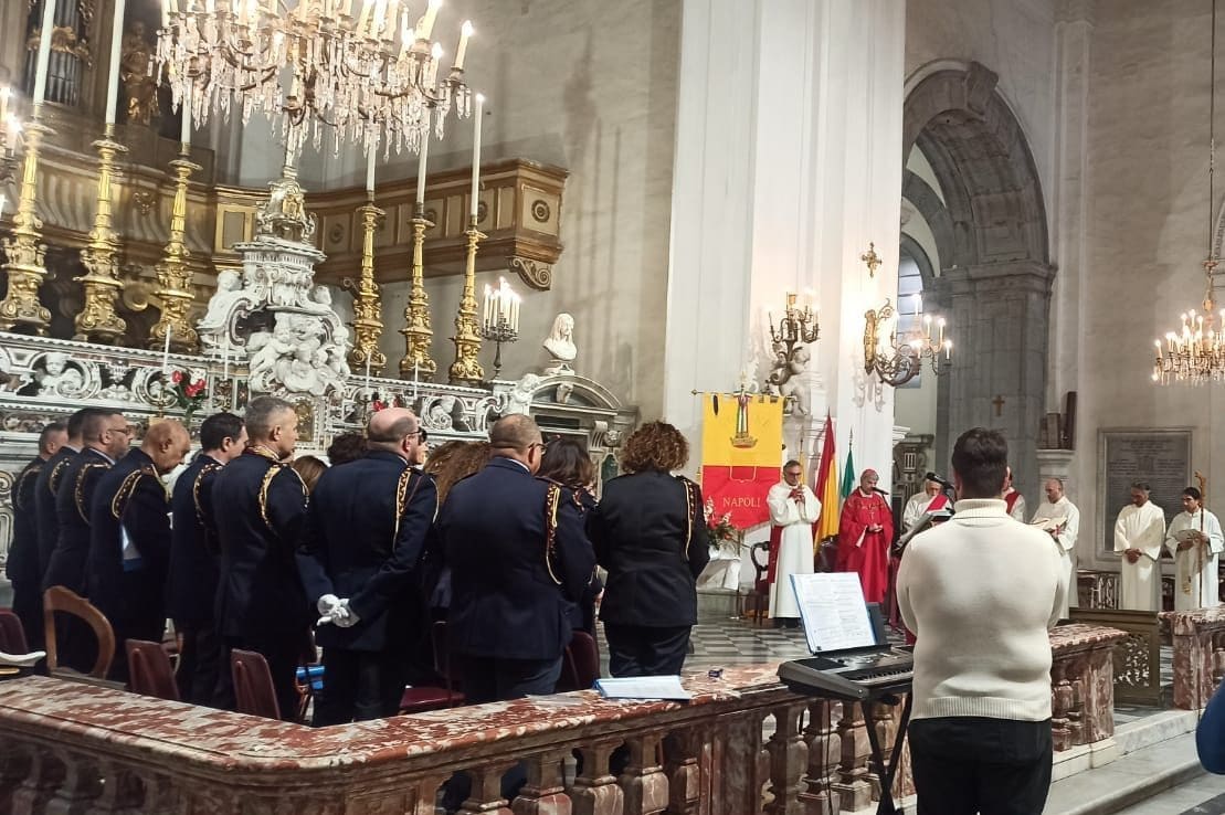 Le cerimonia per i 165 anni della Polizia Locale di Napoli / Fanpage.it