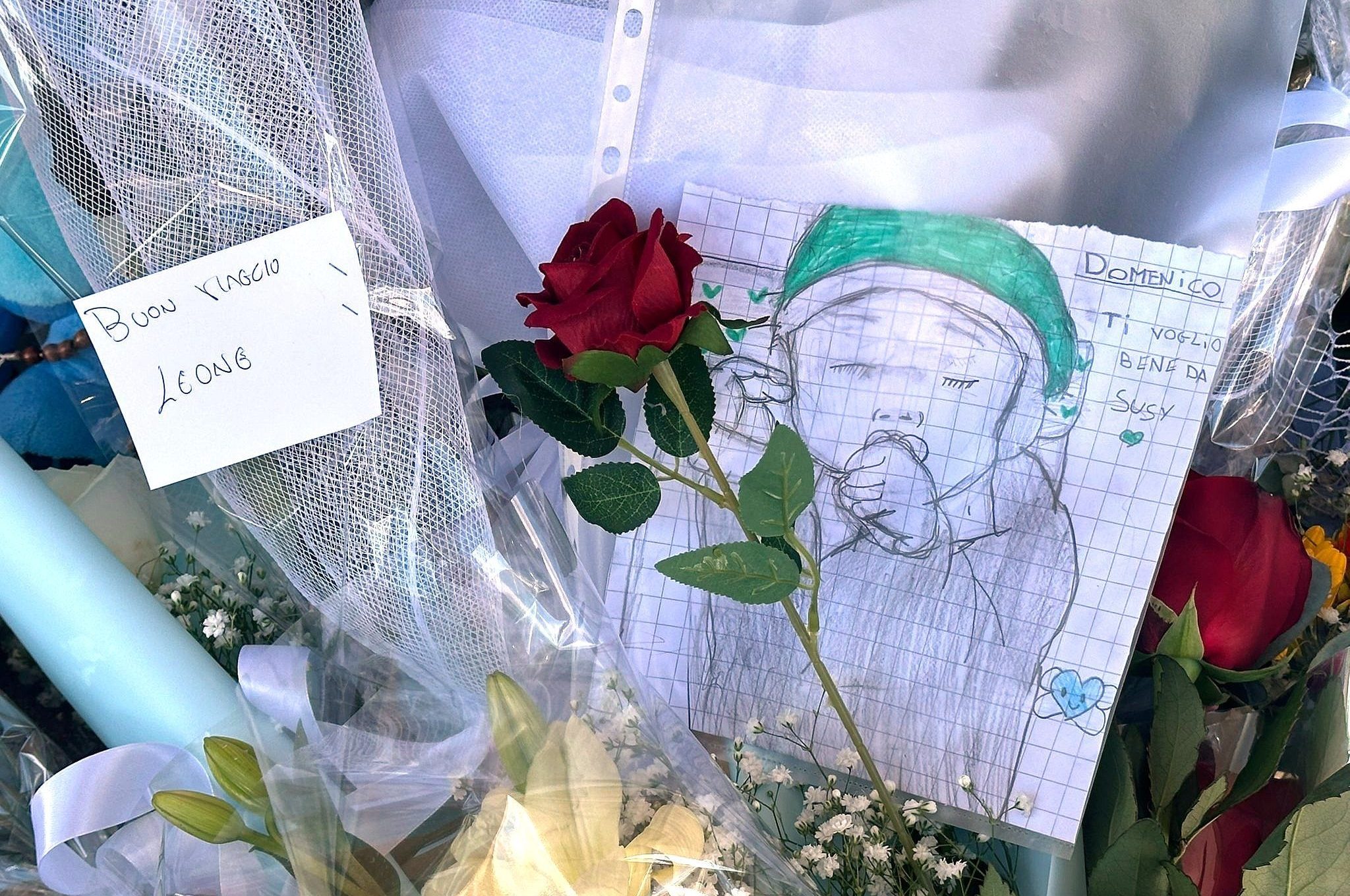 L’altarino per Domenico nel cortile del Monaldi