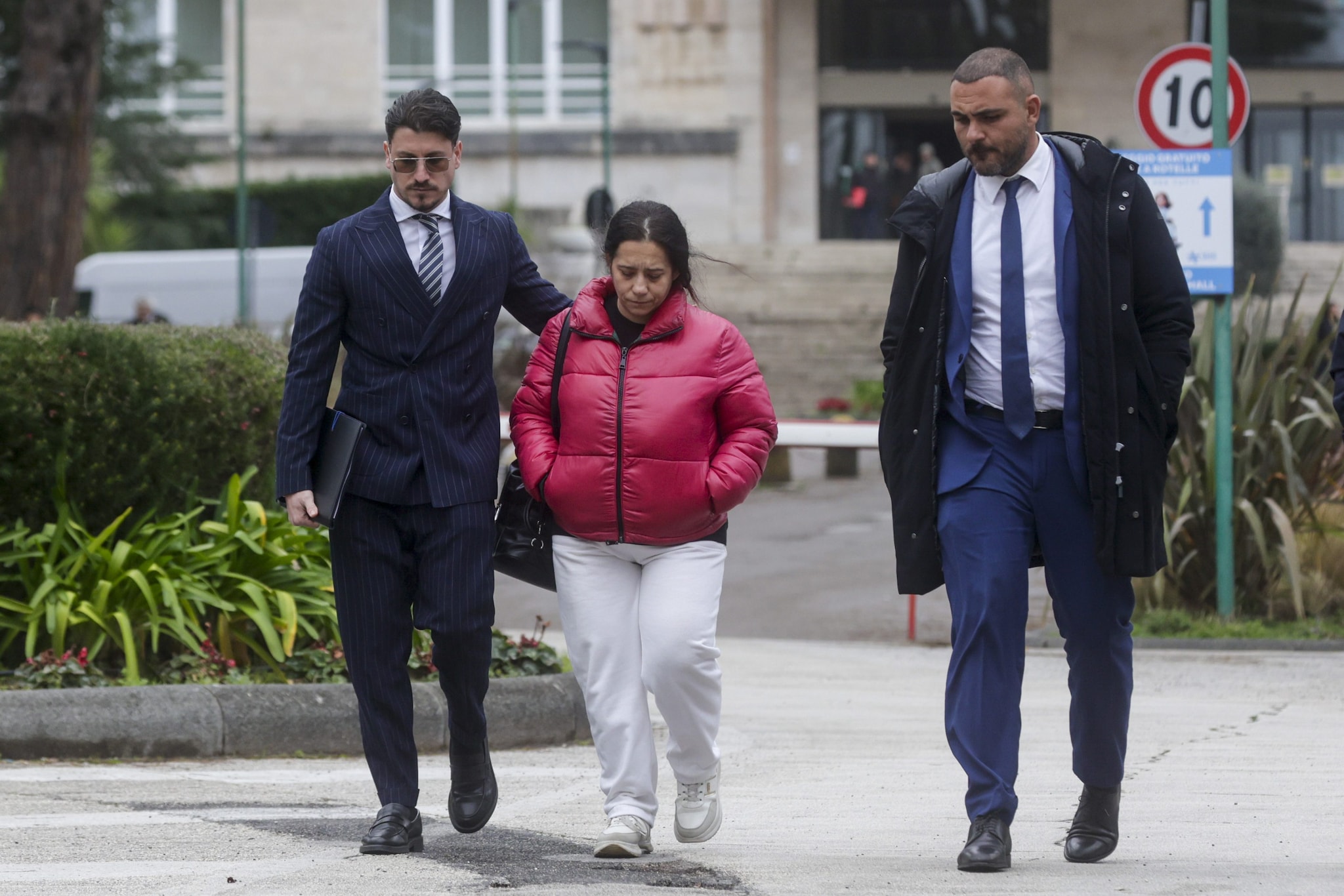 Domani l'autopsia sul corpo del piccolo Domenico, morto dopo il trapianto al Monaldi. Poi i funerali a Nola