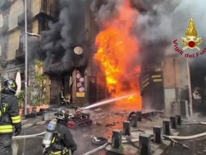 “Papà nell’incendio ha perso 40 anni di lavoro ma la sua forza mi rende orgogliosa di lui”