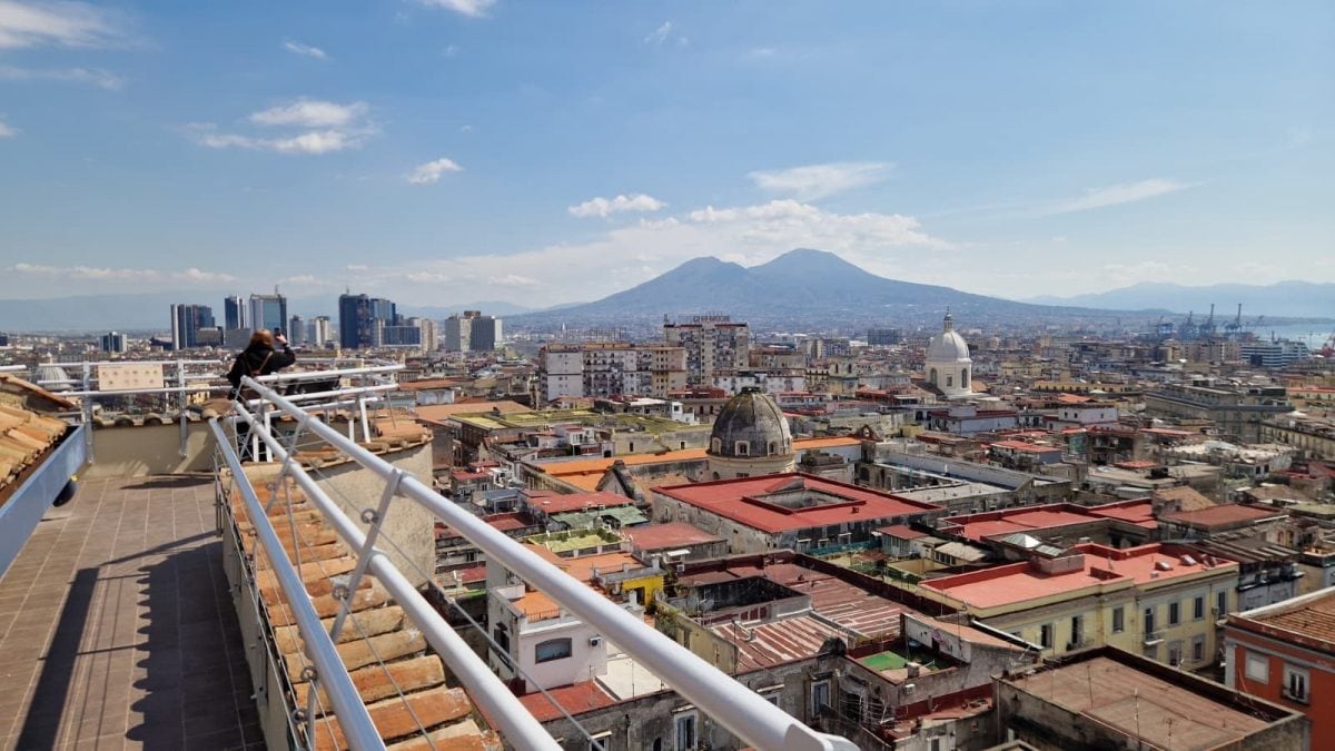 La visuale dai tetti del Duomo di Napoli. Foto Peppe Pace / Fanpage.it