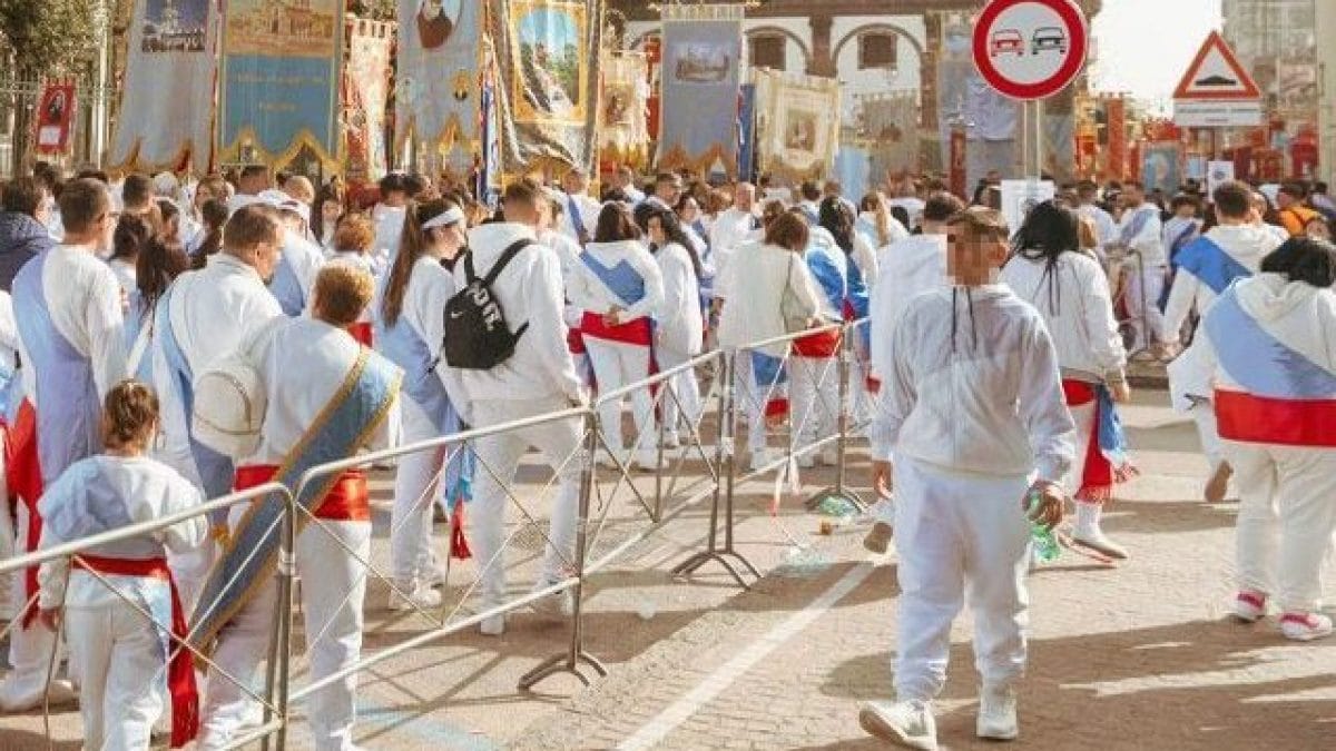 Furiose polemiche ad Afragola: stop alle parenze non autorizzate della Madonna dell'Arco per Pasqua 2026!