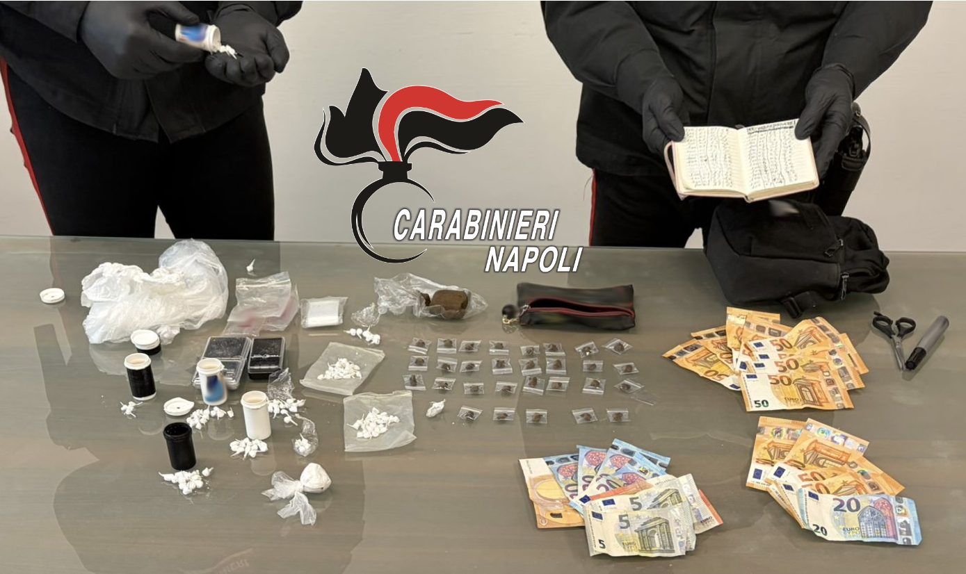 La droga sequestrata nell’abitazione di Castellammare di Stabia (Napoli)