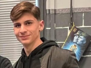 Omicidio di Fabio Ascione, in carcere anche il 17enne: guidava lo scooter nella sparatoria a Ponticelli