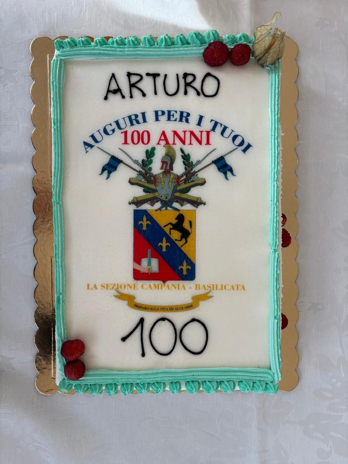 La torta per i cento anni di Arturo Amendolara