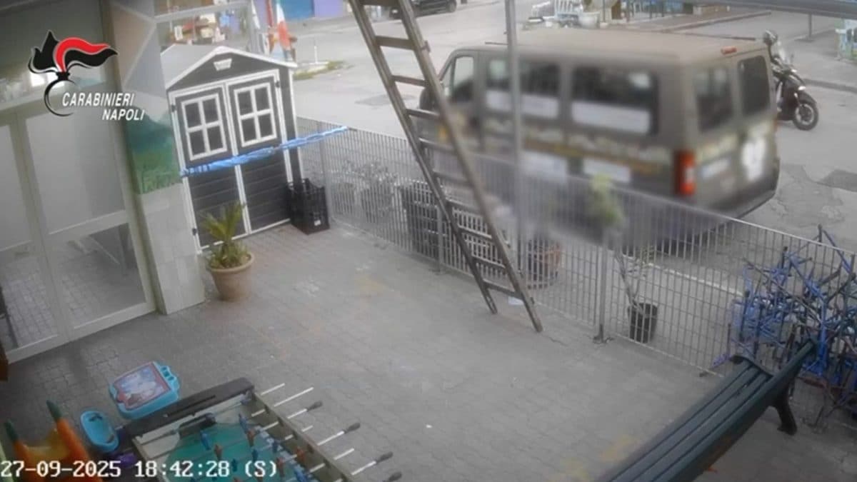 Le immagini della sparatoria riprese dalle telecamere di videosorveglianza