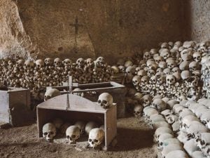 Riapre il Cimitero delle Fontanelle a Napoli, chiuso da 6 anni per lavori. L’inaugurazione sabato 18 aprile