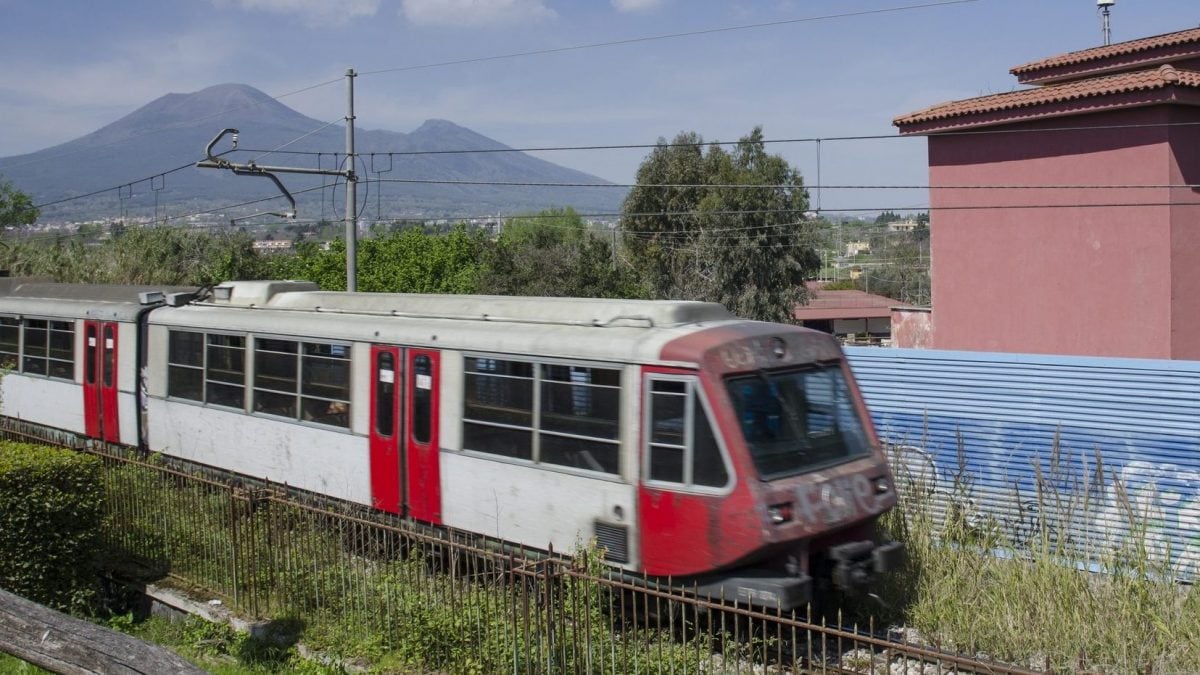 La Circumvesuviana in esercizio