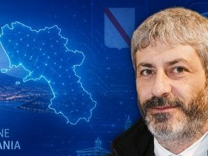La Regione Campania ha deciso di usare l’intelligenza artificiale solo con strumenti che non cedano i dati a terzi
