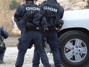 Camorrista latitante arrestato in Costa Azzurra: legato ai Mazzarella, viveva nel lusso con la famiglia