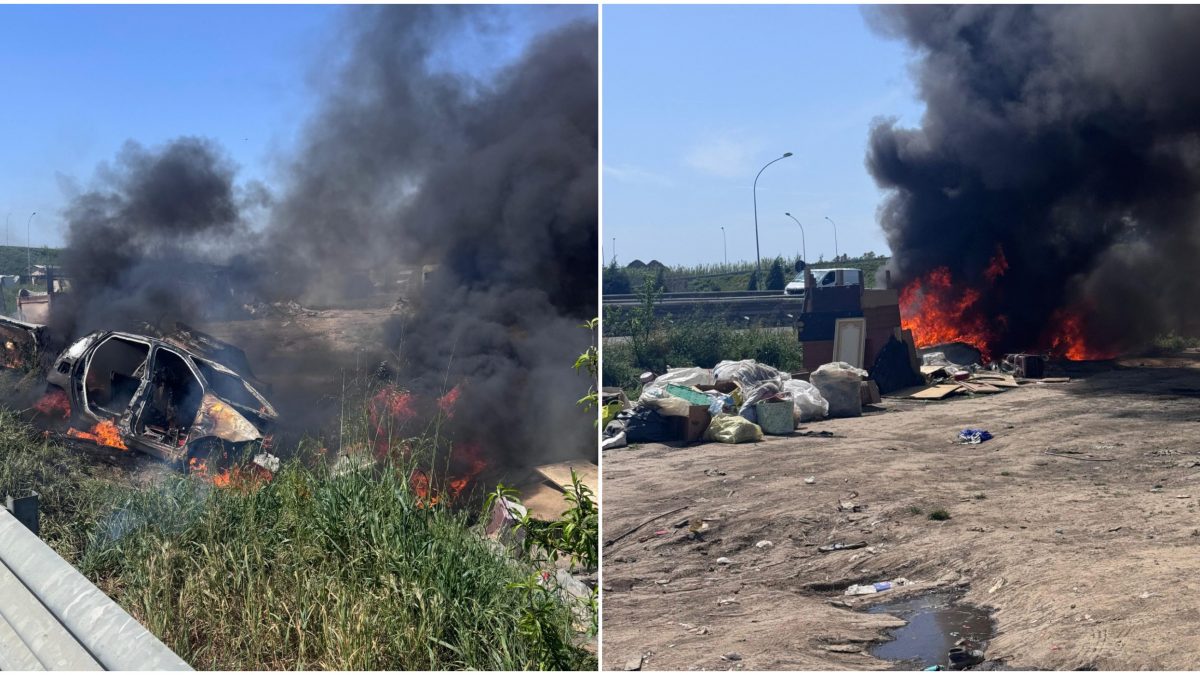L’incendio nei pressi del campo rom di via Carrafiello, a Giugliano (Napoli)