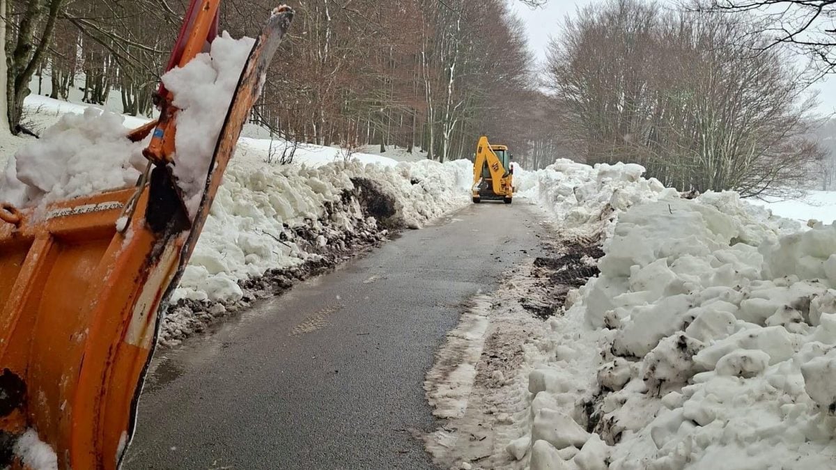 La riapertura della strada che conduce al Santuario di Montevergine