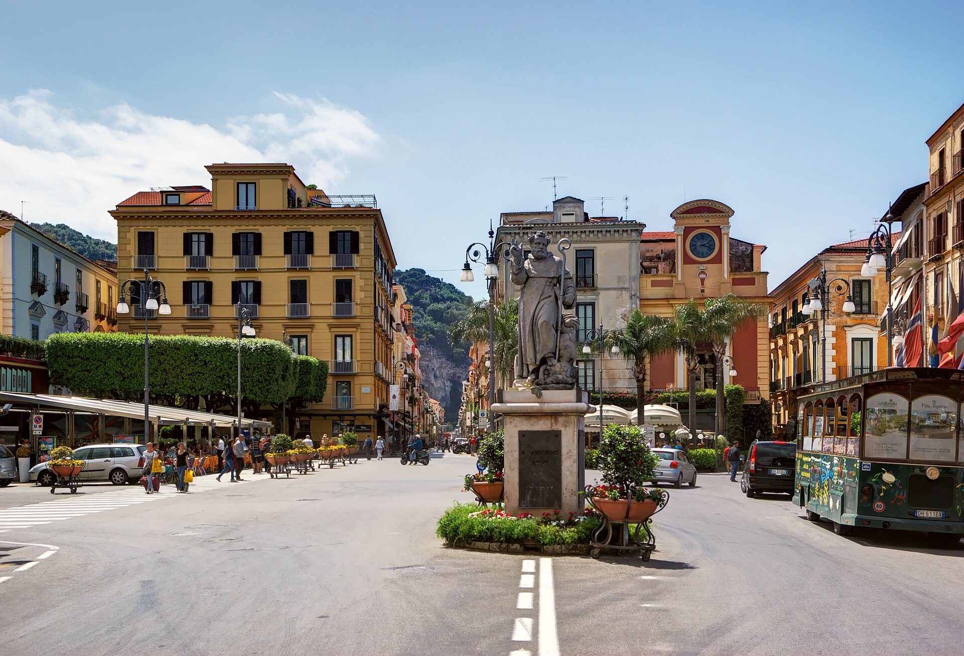 Piazza Torquato Tasso, nel cuore di Sorrento