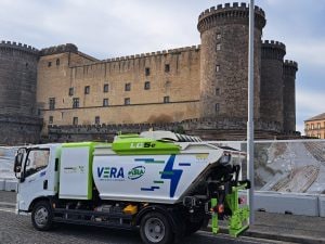 Visita Papa Leone XIV a Napoli, il piano decoro dal Lungomare al centro: “Non tenere i rifiuti fuori casa”