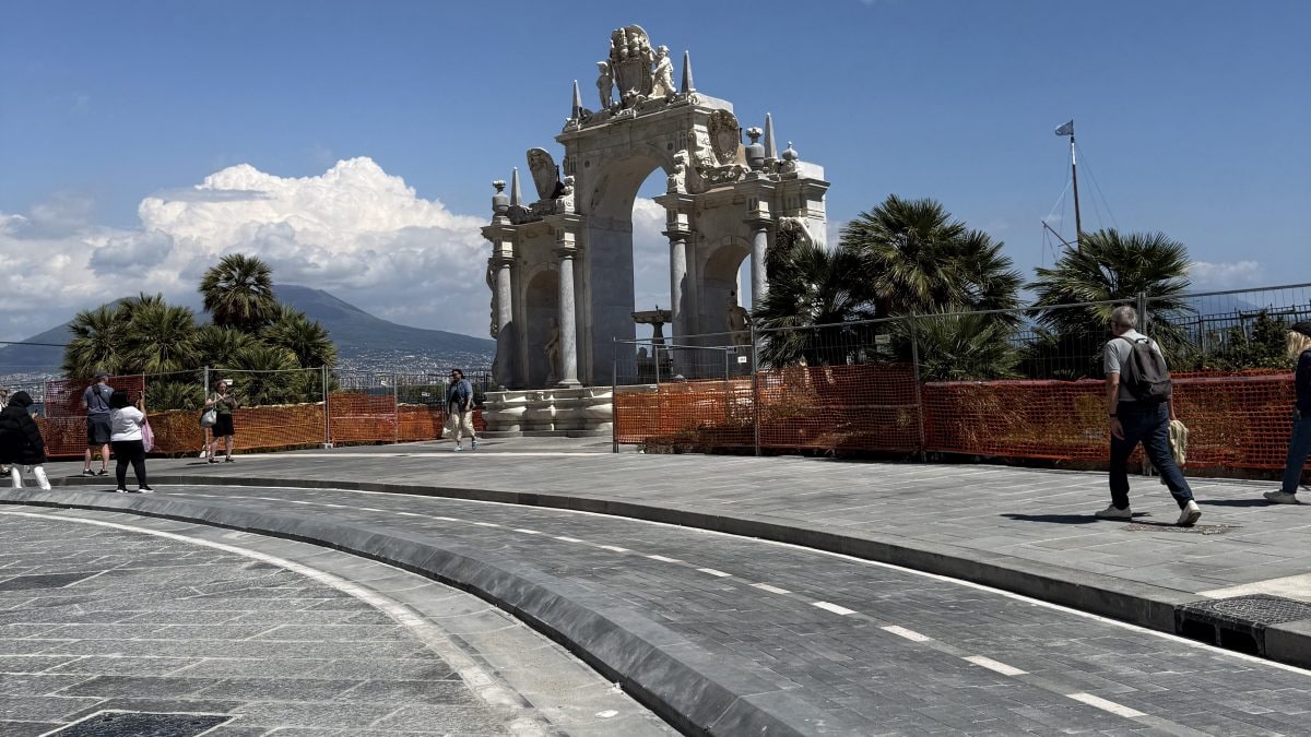 Il Lungomare di Napoli rifatto, lato via Nazario Sauro
