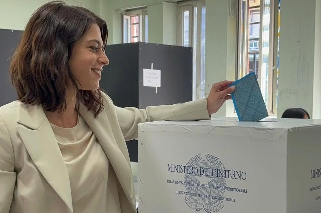 Stese davanti ai seggi e un presidente in fuga: a Casalnuovo denuncia per voto condizionato