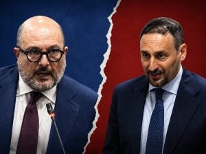 Consiglio regionale Campania, scoccano le 14.30. E la destra blocca la discussione sul Cpr di Castel Volturno