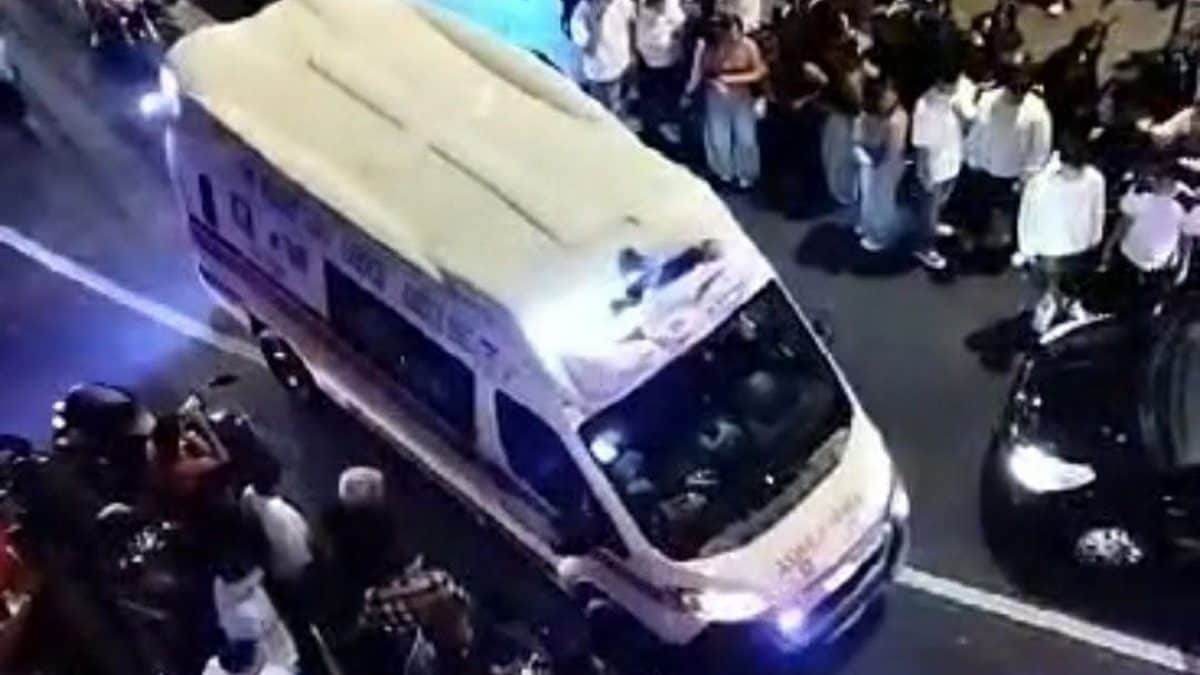 L’ambulanza del 118 bloccata al Vomero