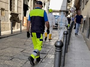 Controlli sotto le fogne intorno al caveau storico del Banco