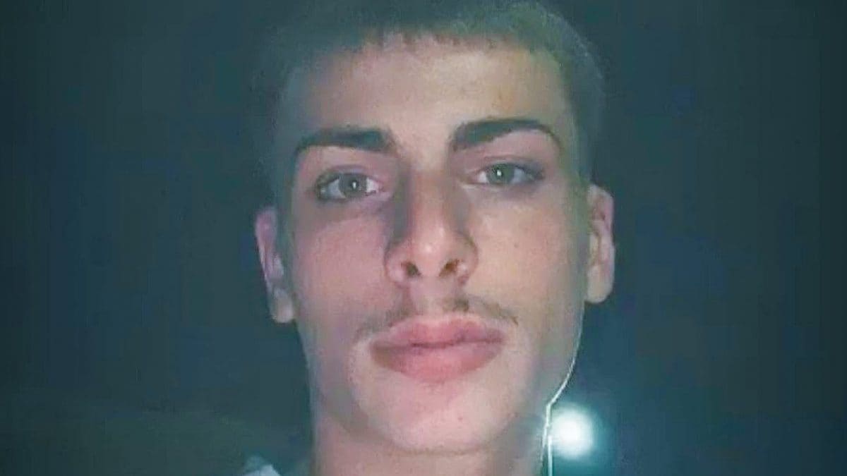 Lorenzo Spasiano, 21 anni, ucciso a Miano, quartiere di Napoli