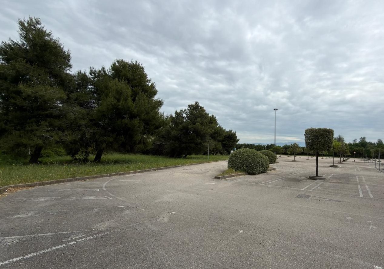 Il parcheggio Ikea di Afragola