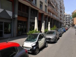 Aggressione a un titolare di un pub a Napoli