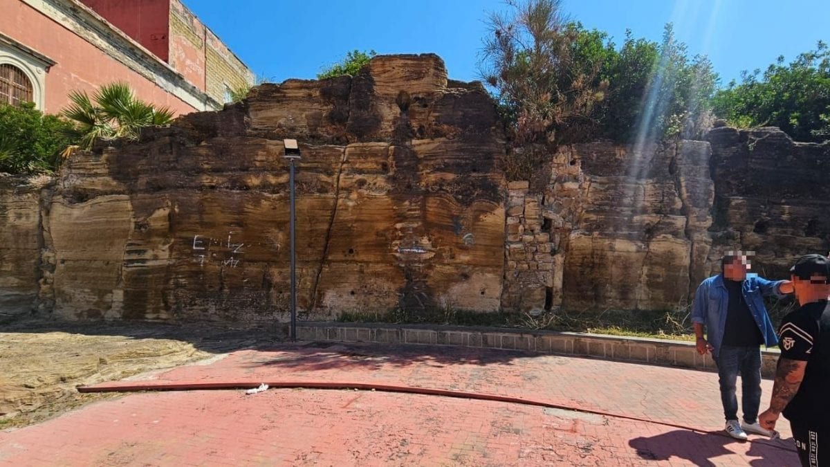 Il posto dove è caduto il 20enne di Palermo / Fanpage.it