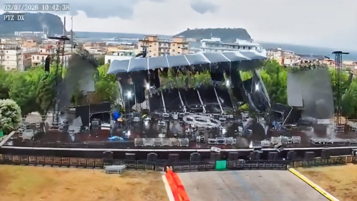 Il cedimento del palco all’ex Base Nato di Bagnoli