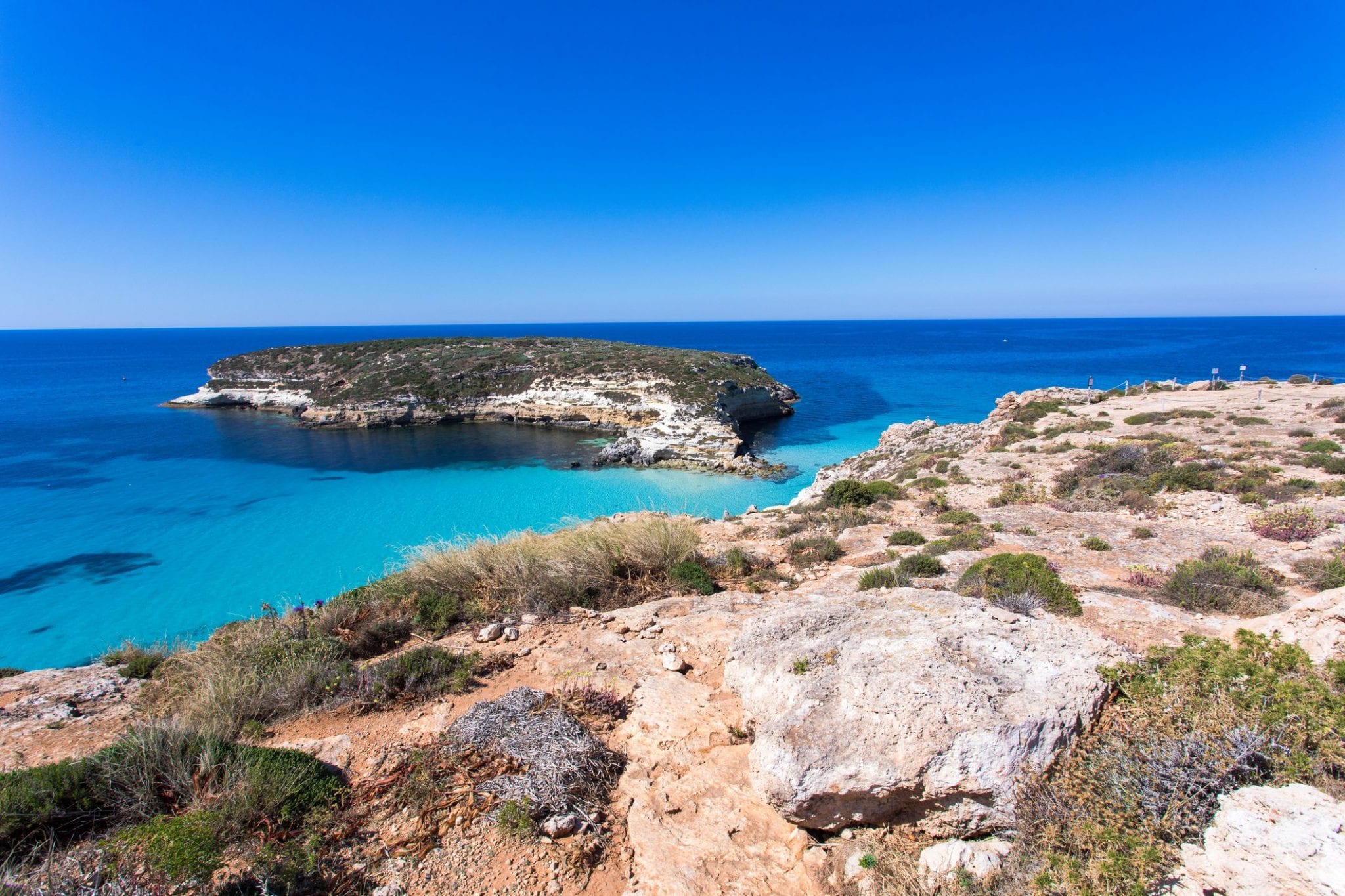 come arrivare da napoli a lampedusa