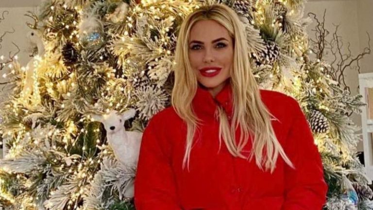 ilary-blasi-fa-gli-auguri-a-mamma-daniela-serafini-la-foto-del-passato
