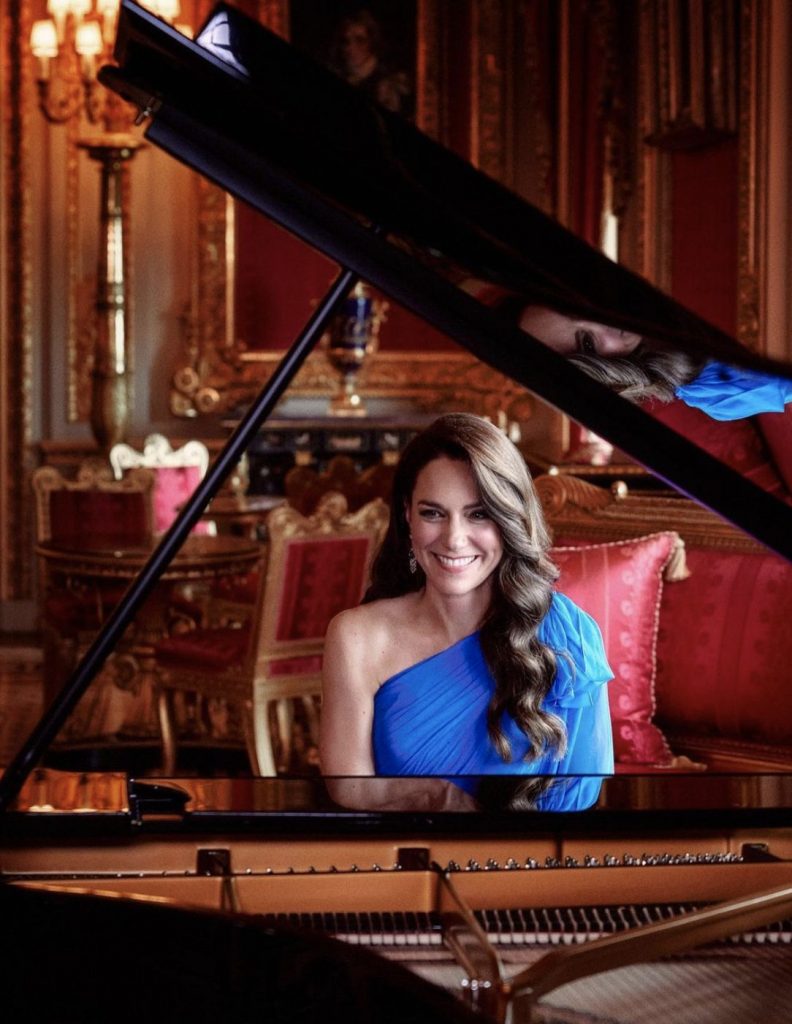 Kate Middleton suona il pianoforte all'Eurovision 2023 omaggia l