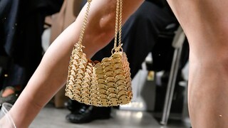 Lmuwecno Ciondolo Per Borsa A Forma Di Ciliegia – Placcato Oro 18kt E Resina Rossa – Accessorio Lussuoso E Divertente, Large 11,7 Cm