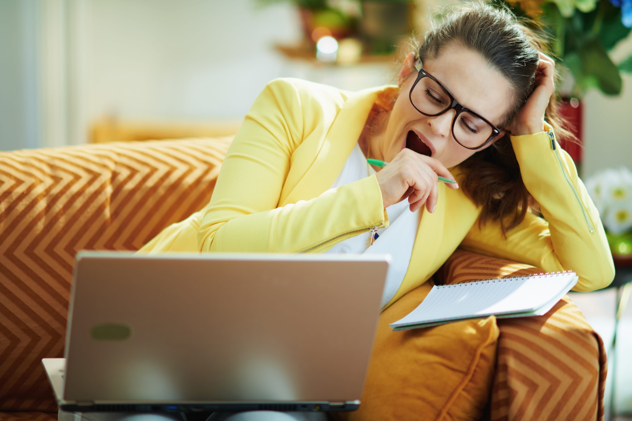 Perché sbadigliare troppo è pericoloso: lo spiega uno studio americano
