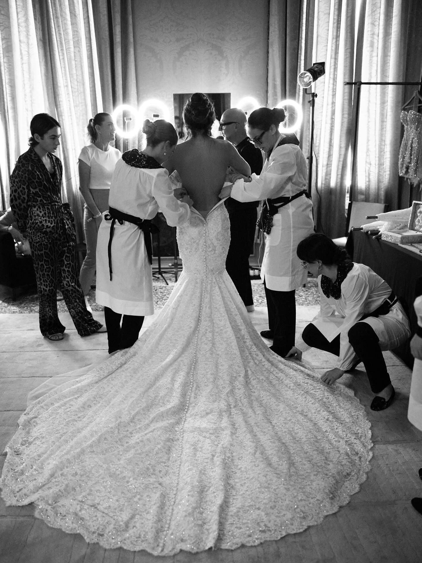 Lauren Sanchez con l’abito da sposa