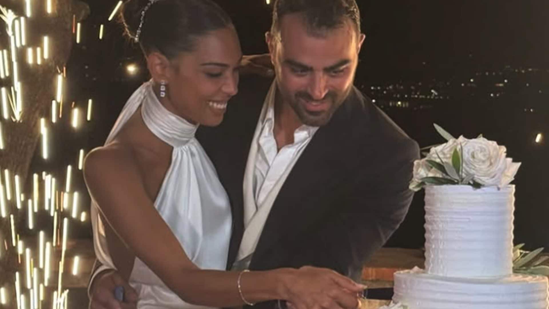 Federica Calemme svela i due vestiti da sposa indossati al party con gli amici dopo la cerimonia