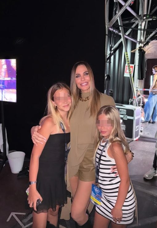 Ilary Blasi con Isabel Totti a Battiti Live