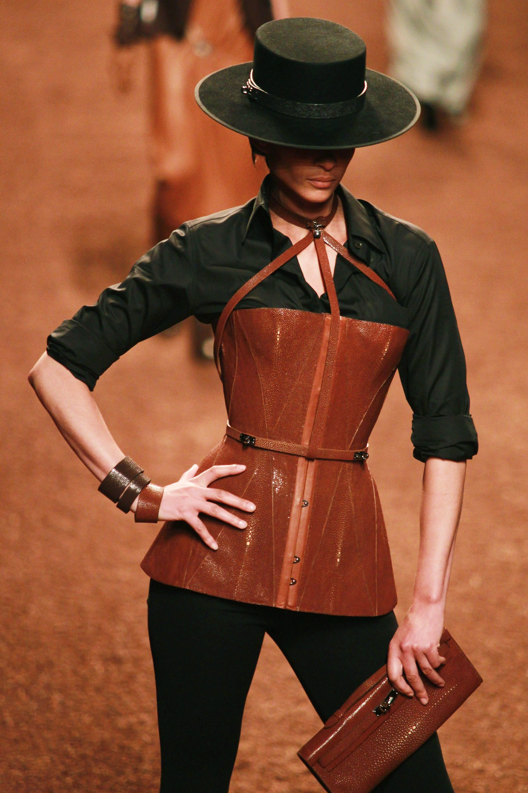 Sfilata Hermes by Jean Paul Gaultier Ready to Wear Spring/Summer 2011