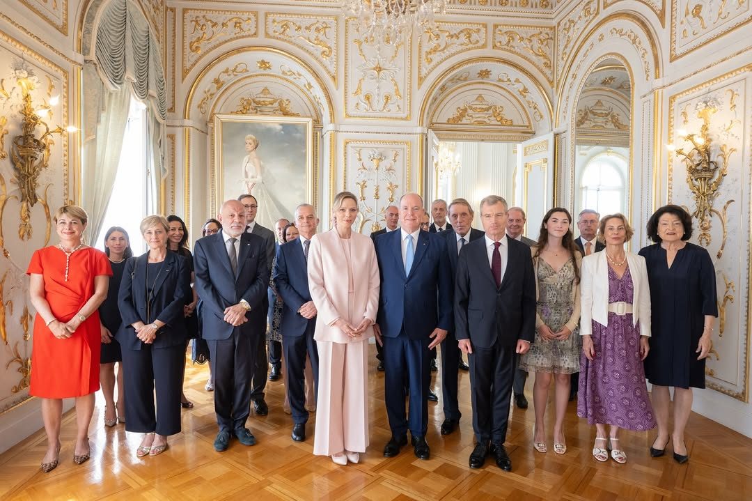 Charlene di Monaco in Akris