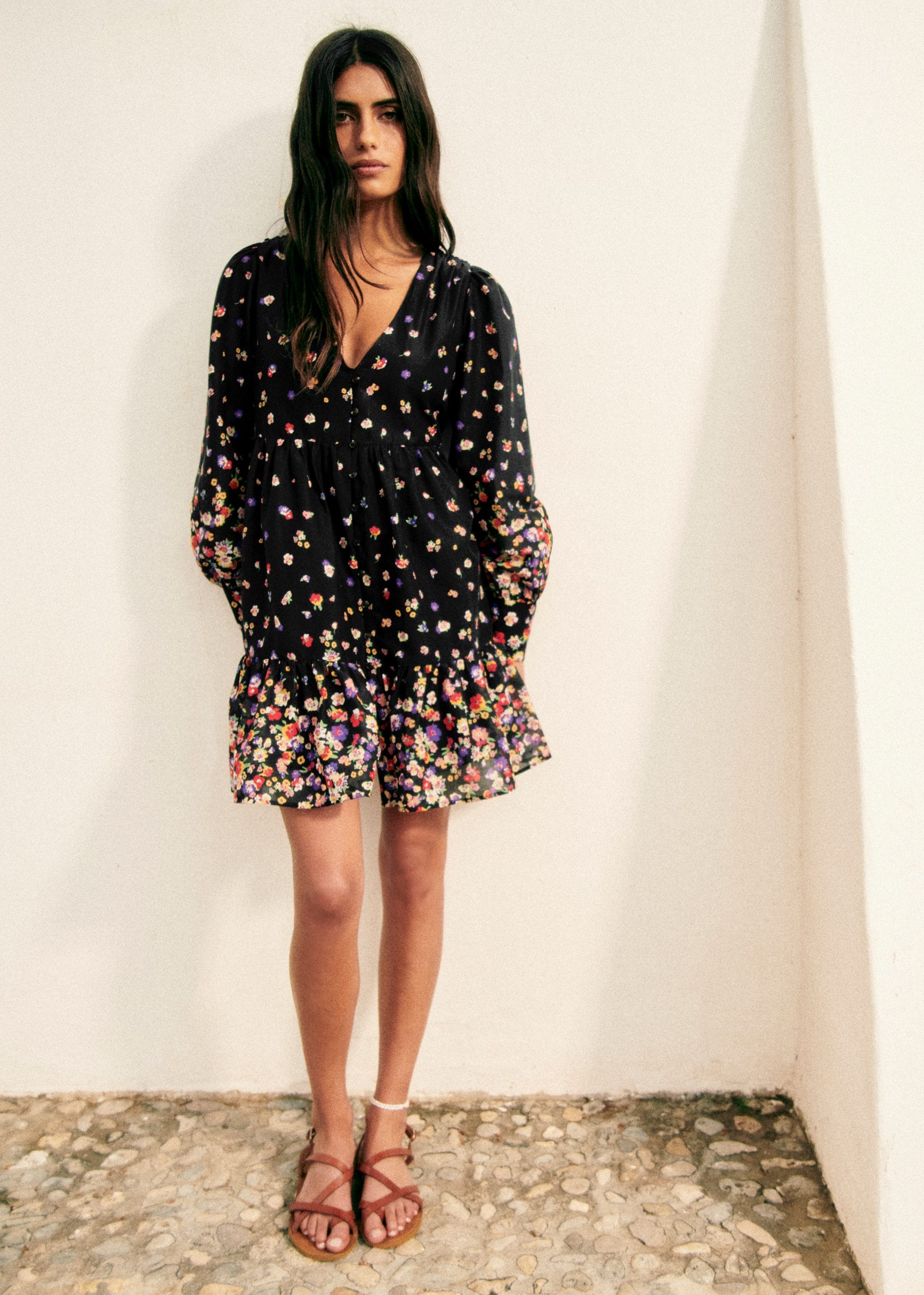 Un look boho con sandali ring toe di Sèzane