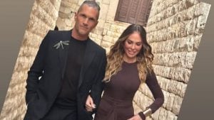 Il look di Ilary Blasi per la prima puntata di Battiti Live
