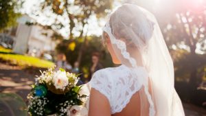 Perché le spose indossano il velo nel giorno del matrimonio?