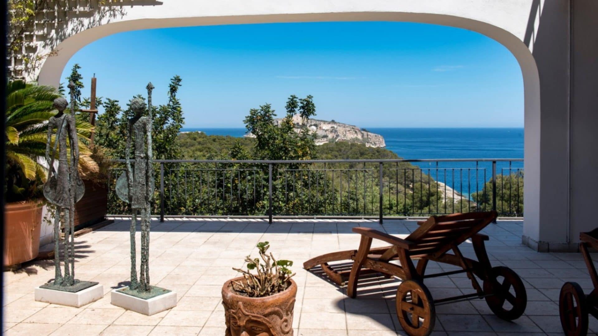 Venduta la villa alle Tremiti di Lucio Dalla: l'immobile da oltre un milione con vista su Cala Matano