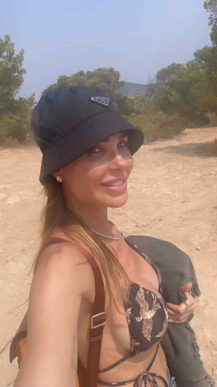 Ilary Blasi in Prada