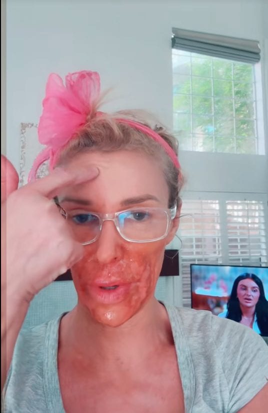 TikTok @brandiglanvilleofficial