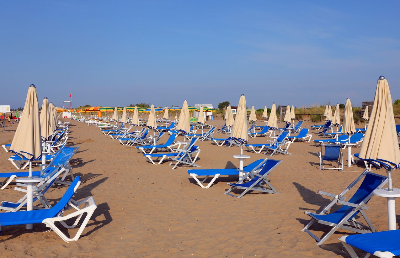 Caro lidi, Codacons: "Stranieri dopano il mercato, italiani si allontanano perché stipendi sono fermi"