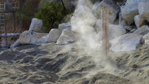 Fumarole d'Ischia, la spiaggia dove si potrebbe cucinare nella sabbia vulcanica