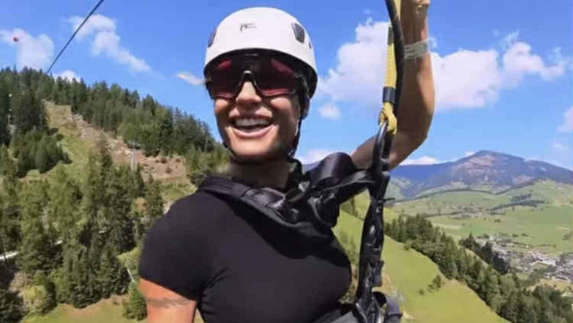 Quanto costa il volo sospeso sui boschi delle Dolomiti provato da Michelle Hunziker